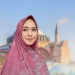 Ustazah Oki Setiawan Dewi