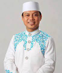 Ustadz Dr. H. Das’ad Latif, S. Sos. S. Ag. M. Si. Ph.D